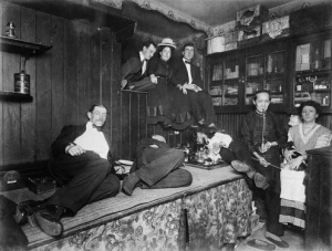 Opium den during the Late Victorian Era. Wikispaces.